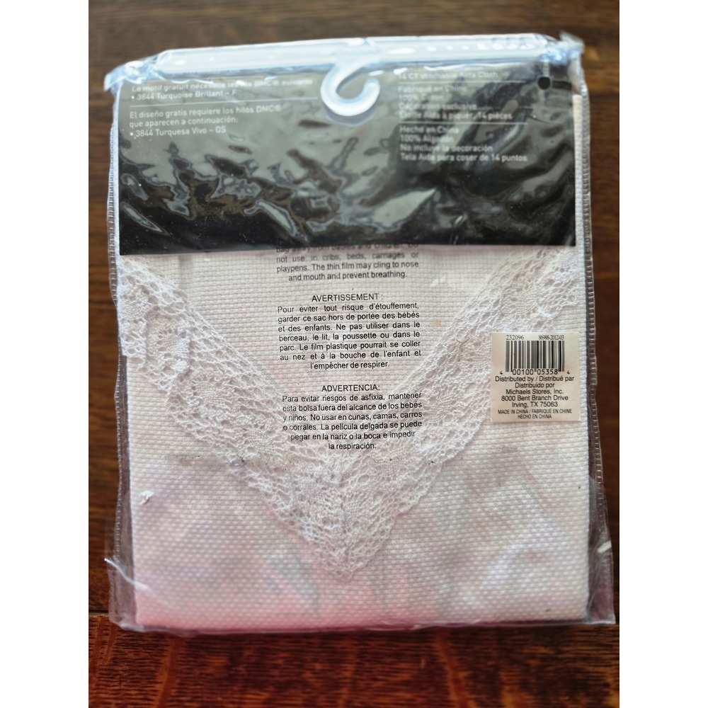 Loops & Threads Table Runner with Lace Cross Stitch Kit 17 x 56 - Picture 3 of 6